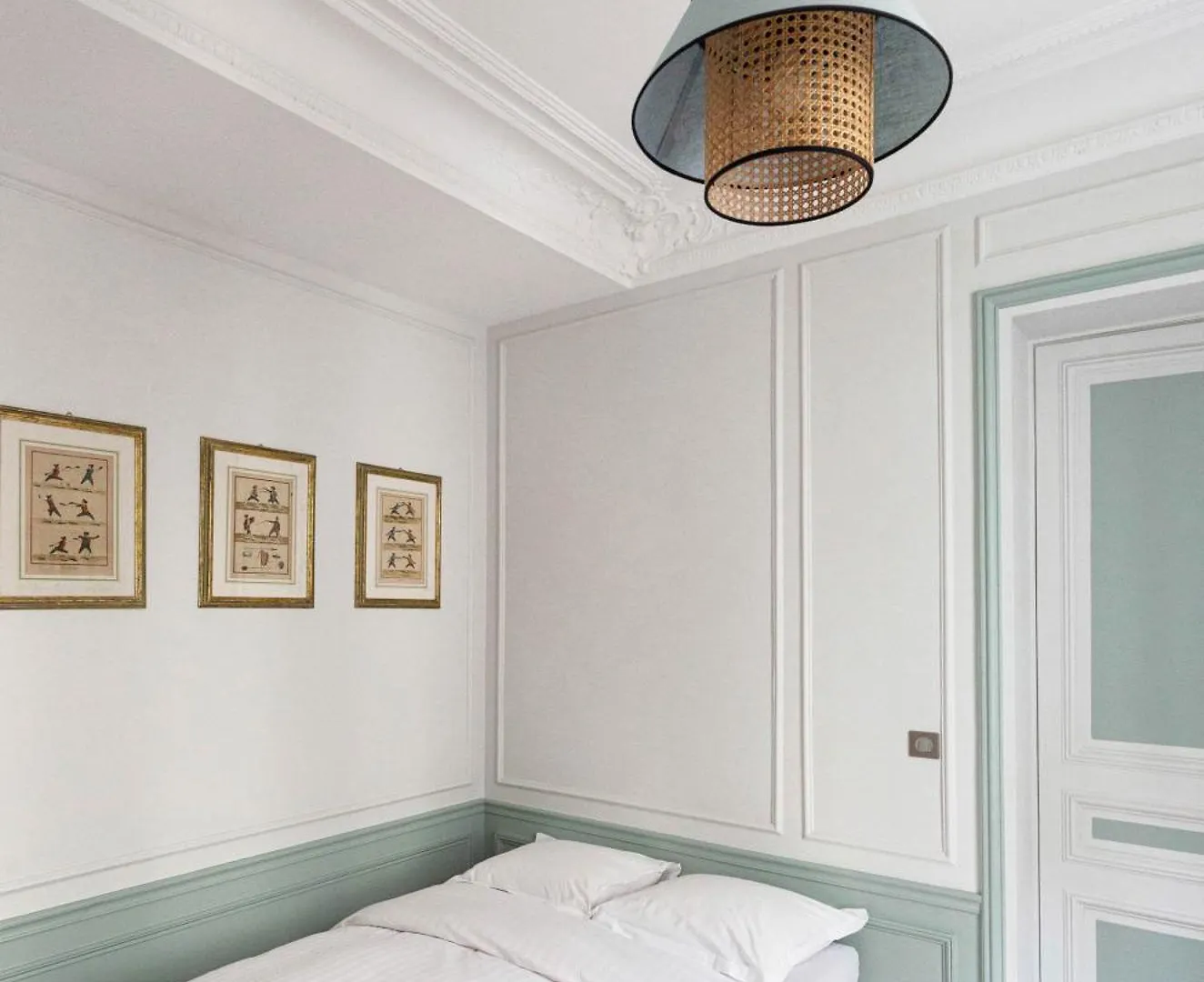 Veeve - Classical Features In The 9Th Paris
